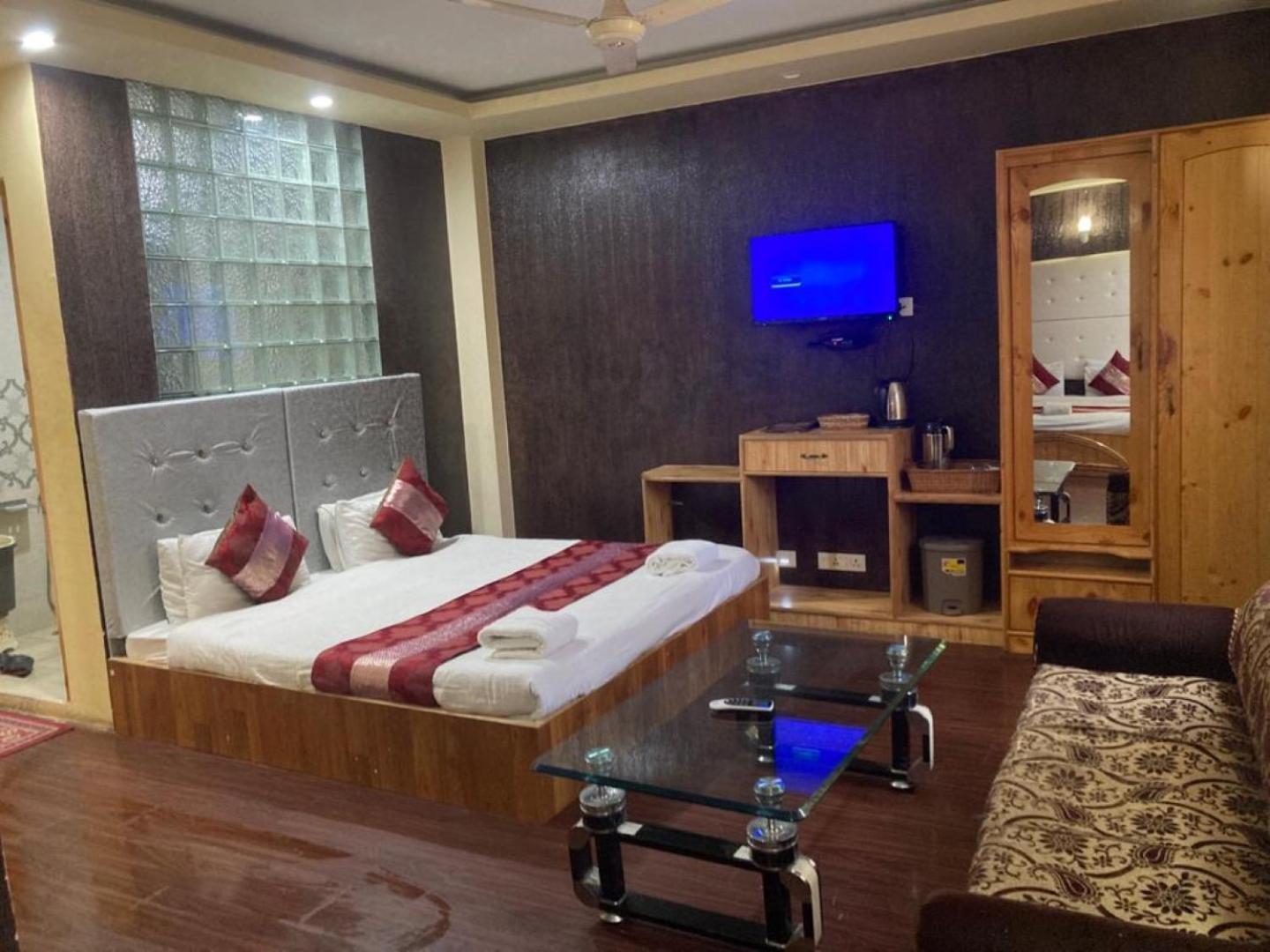 Hotel Shefaf Durgjan ภายนอก รูปภาพ