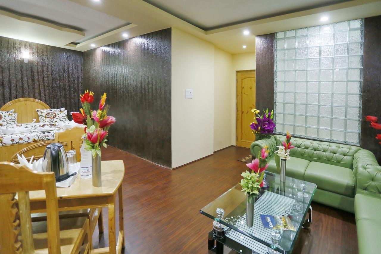 Hotel Shefaf Durgjan ภายนอก รูปภาพ