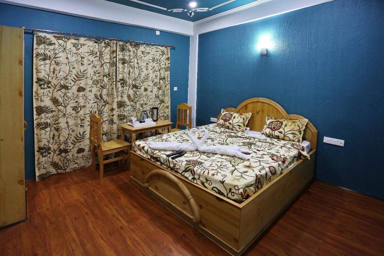 Hotel Shefaf Durgjan ภายนอก รูปภาพ