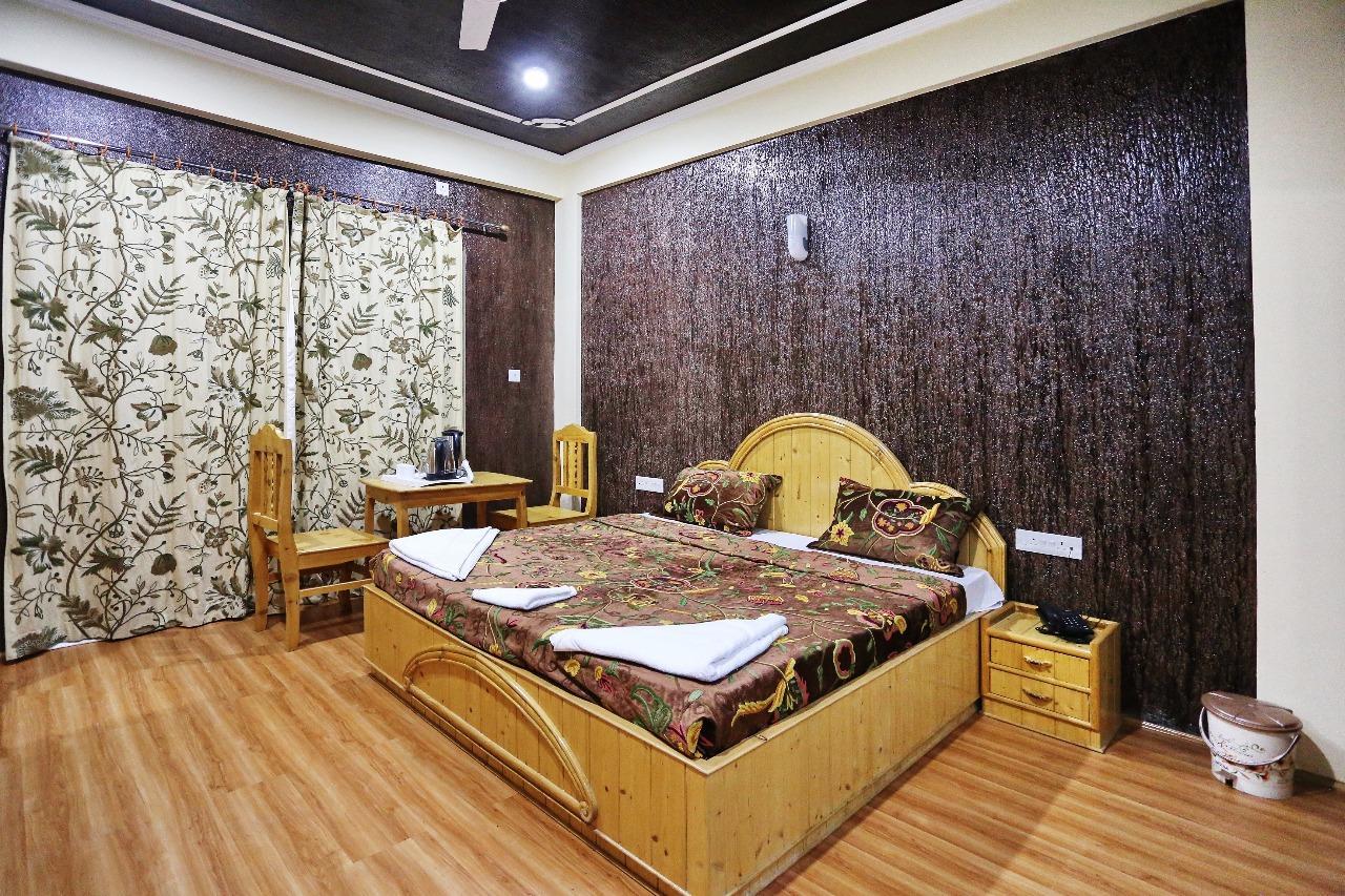 Hotel Shefaf Durgjan ภายนอก รูปภาพ