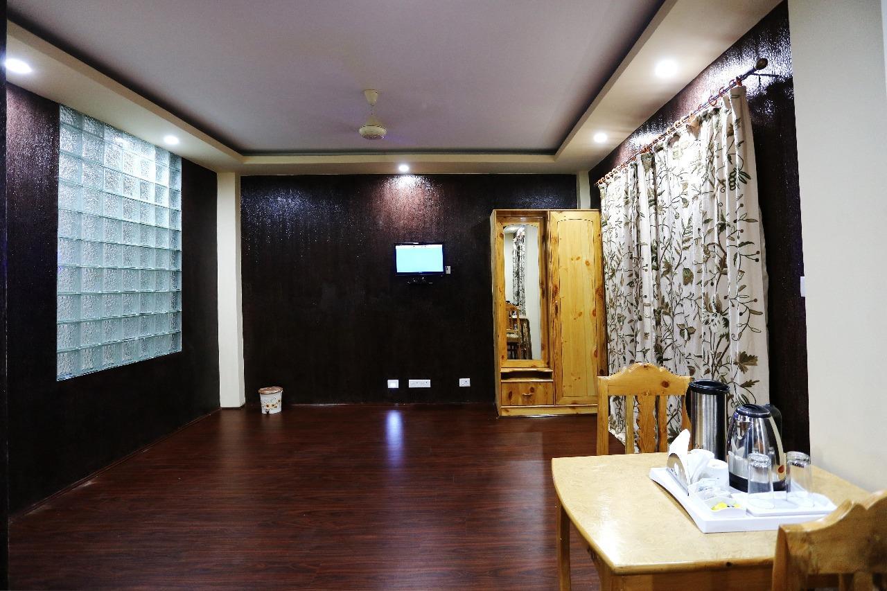 Hotel Shefaf Durgjan ภายนอก รูปภาพ