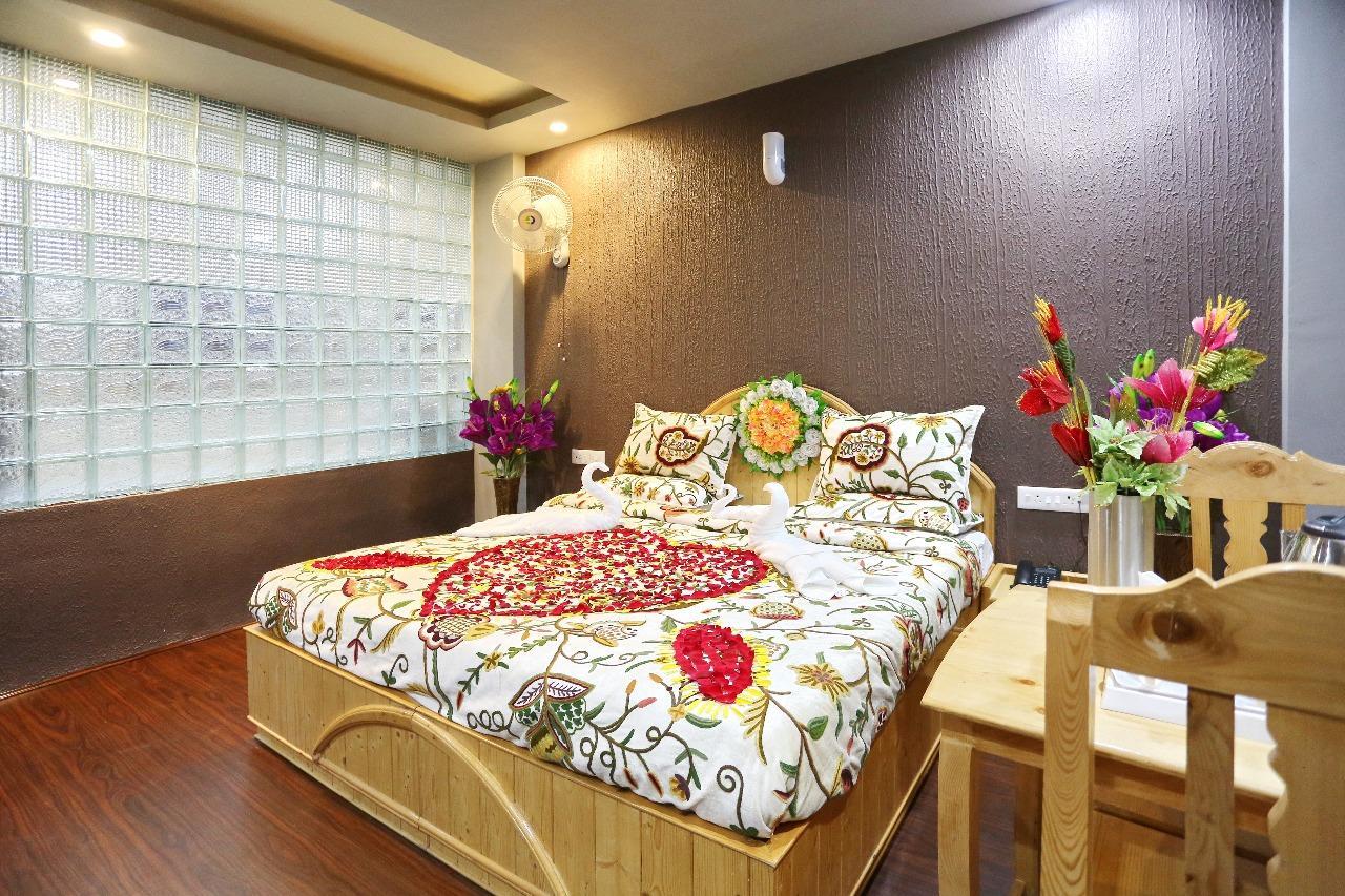 Hotel Shefaf Durgjan ภายนอก รูปภาพ